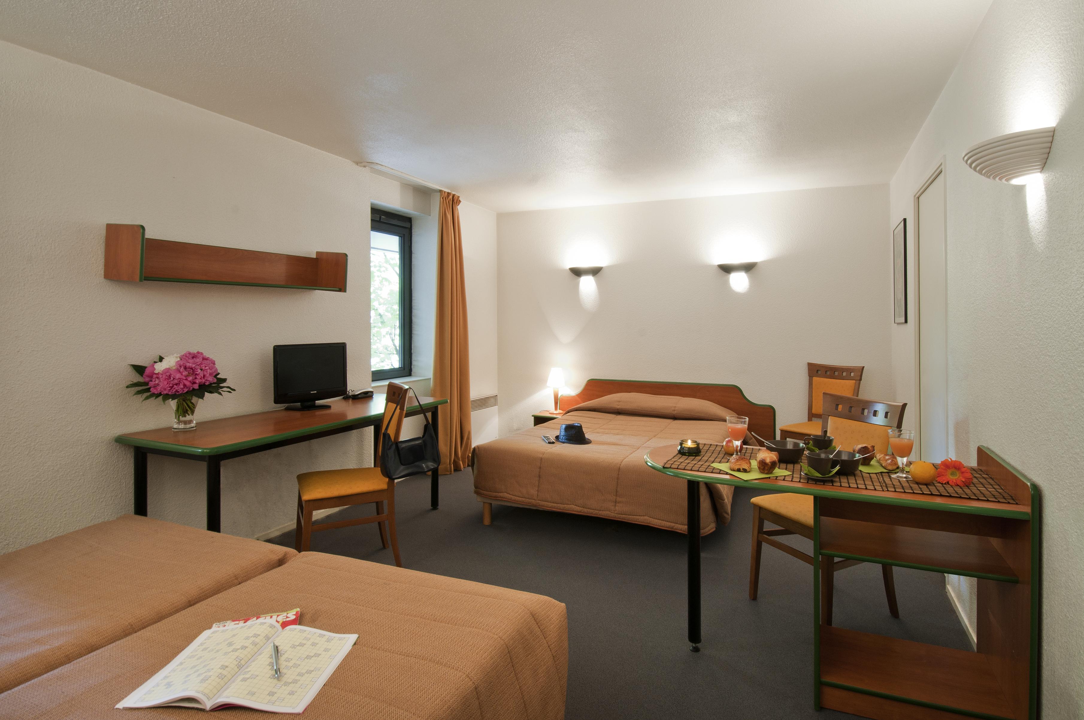 Aparthotel Adagio Access La Defense - Leonard De Vinci Courbevoie Ngoại thất bức ảnh