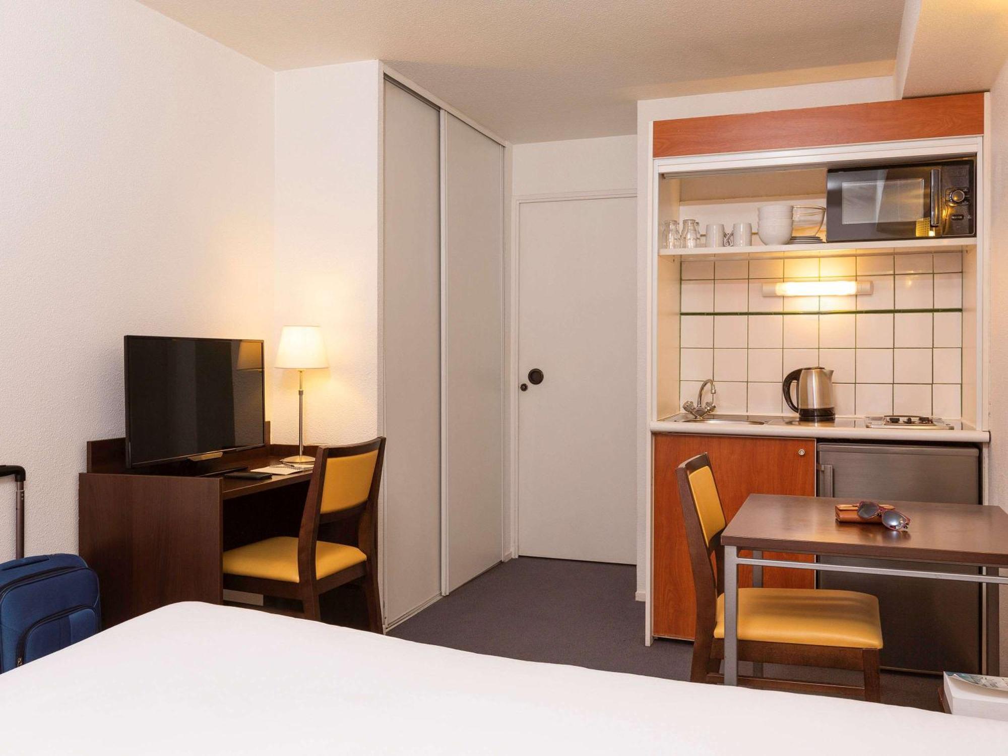 Aparthotel Adagio Access La Defense - Leonard De Vinci Courbevoie Ngoại thất bức ảnh